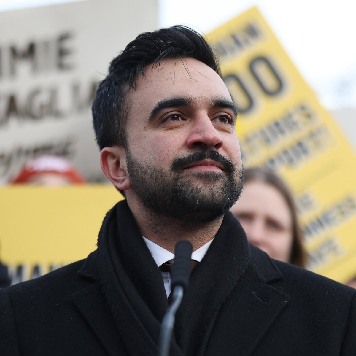 memesdelprofe's tweet image. - Promete cosas imposibles
- Lo eligen
- No cumple con nada de lo que prometió porque era imposible