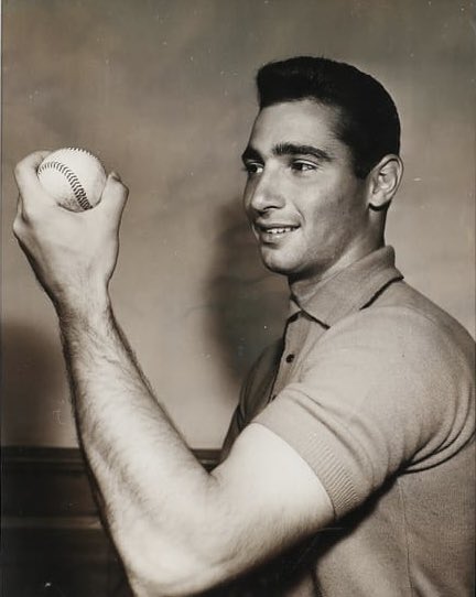 HarryHaris48861's tweet image. Pitching great Sandy Koufax of the Brooklyn - Los Angeles Dodgers holding a baseball with his famous left. 3x Cy Young award winner, when elected to the Hall of Fame at 36 years old he was youngest player ever elected. #SandyKoufax #Dodgers #baseball ⚾️ #Brooklyn #LosAngeles