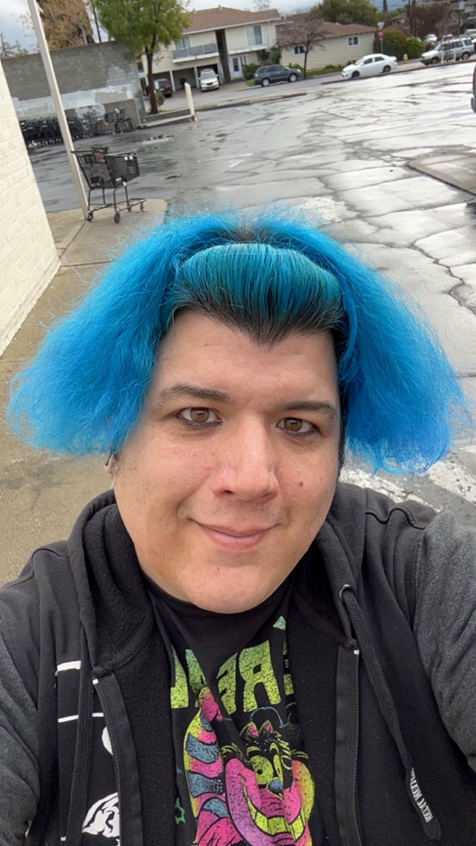 crmzn420's tweet photo. How I look vs how I wish I looked
#mtf #trans #free #authenticallyme #findingmyself https://t.co/KBvdU1fXFQ