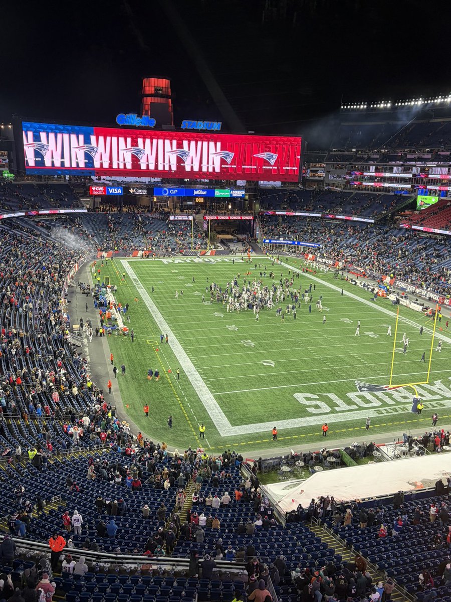 It’s official. 

Chargers at Patriots here next weekend in the playoffs. 

A fascinating matchup. Strength on strength with the Pats’ big-play offense vs. Chargers defense.