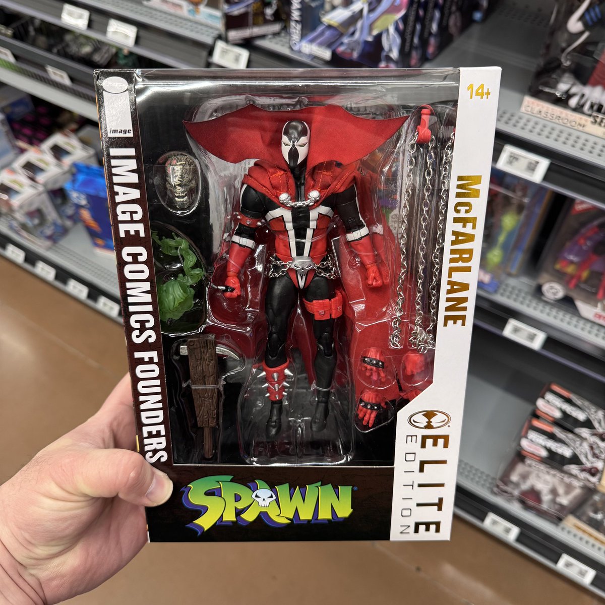 InPursuitofToys's tweet photo. Check your Walmart stores! Found the new McFarlane Toys Elite Edition SPAWN in Mesa, AZ!

#mcfarlanetoys #spawn #spawncomics #actionfigures #inpursuitoftoys https://t.co/eerBtwDbE8