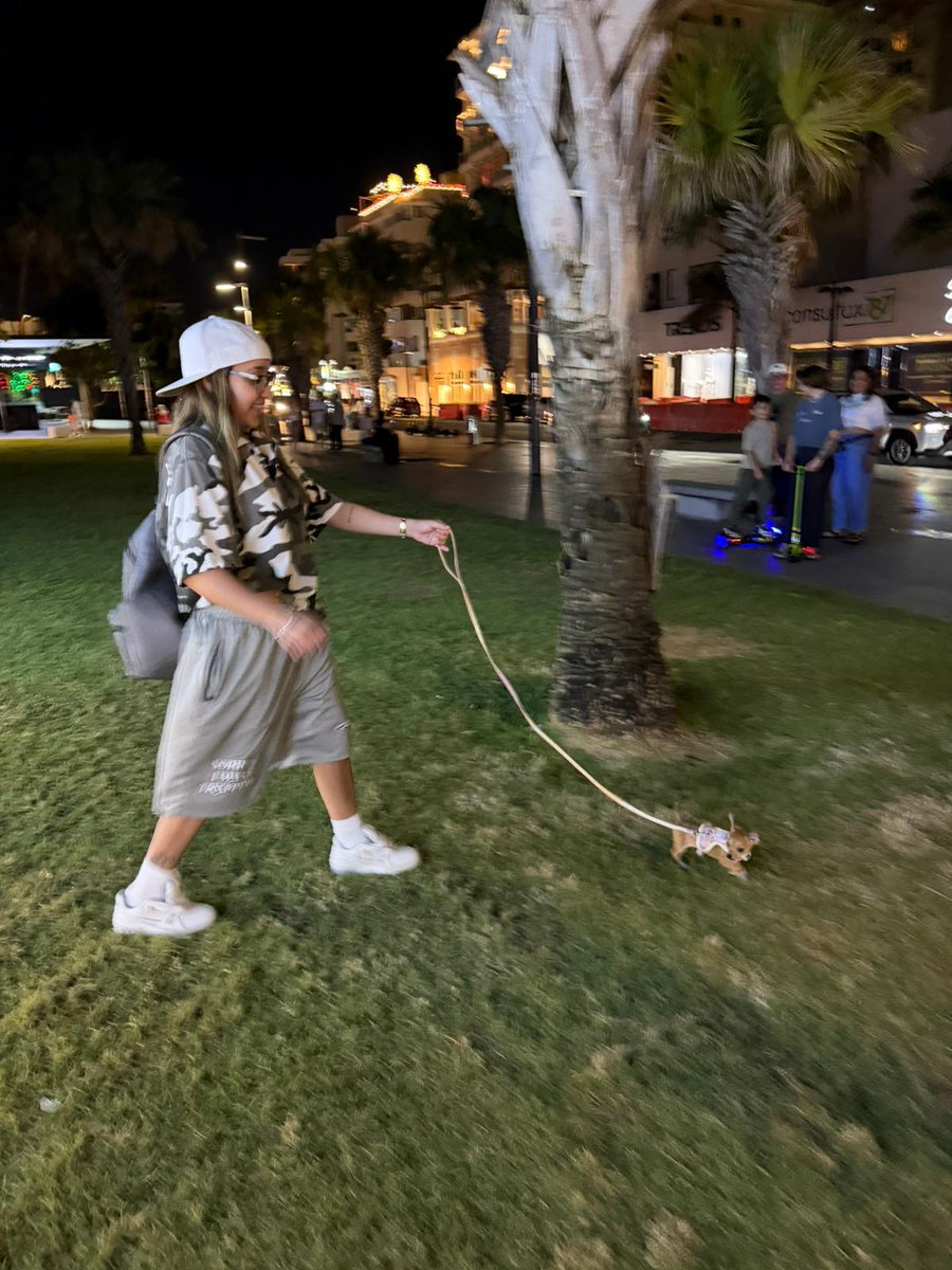 Mama e hija de paseo ❤️