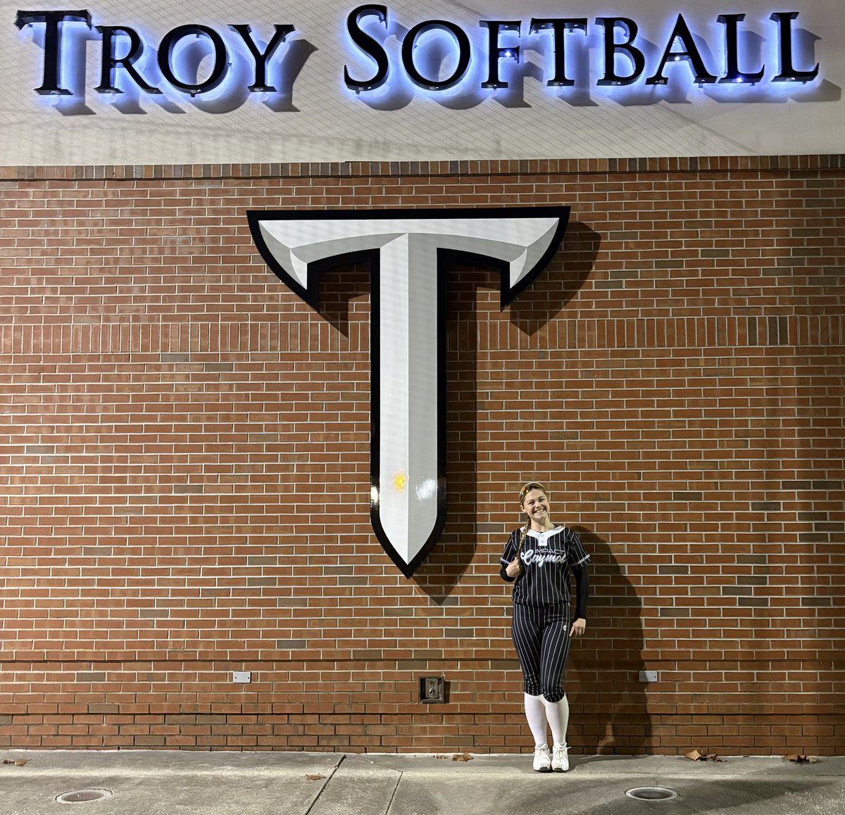 Olivia_Laymance_2028🥎 tweet media