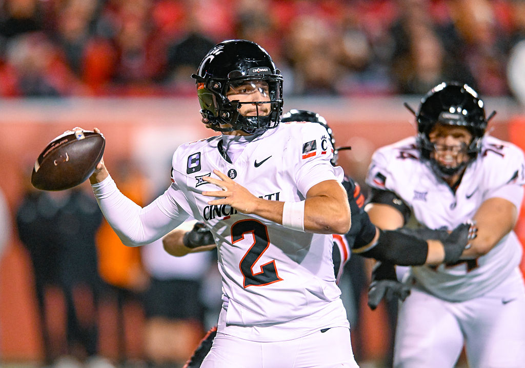 Pete Thamel tweet media