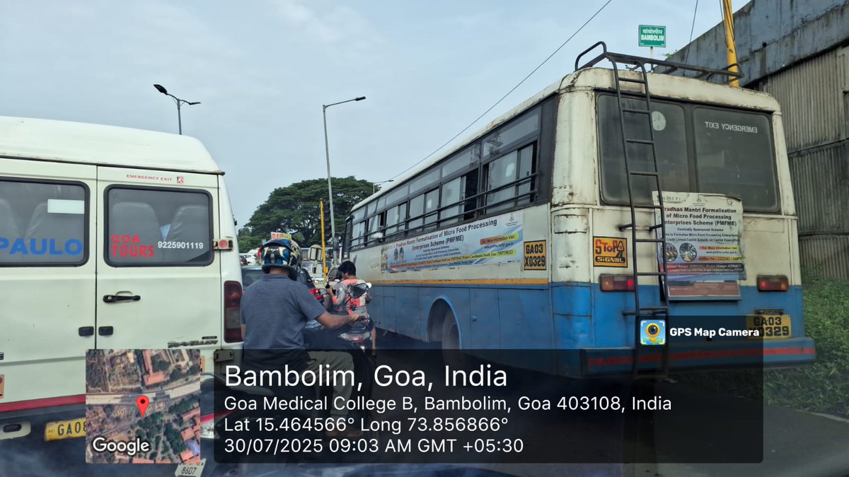 dryogeshpnerkar's tweet photo. @NHAI_Official 
Daily Traffic Jam in front of Tertiary Hospital, Goa Medical College, Bambolim  Goa. 
NH 66 needs a flyover. https://t.co/VJLggg47VO