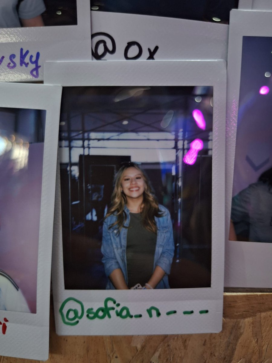 Sofía Navarro tweet media