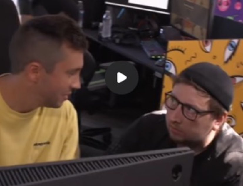 hikomzz's tweet image. that one joshler nose puzzle art but make it markler and sad

#cliqueart #twentyonepilots