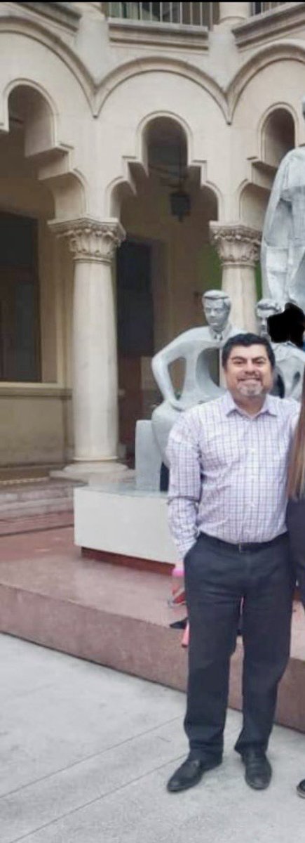 DonPetercillo's tweet photo. ¿Todavía es milagroso Twitter? Me gustaría saber quién es… me lo vendieron por Carlos Zelada de Codelco. Si pueden ayudar con un RT, se los agradecería. Se pasaron. https://t.co/s4pDm3pHkD