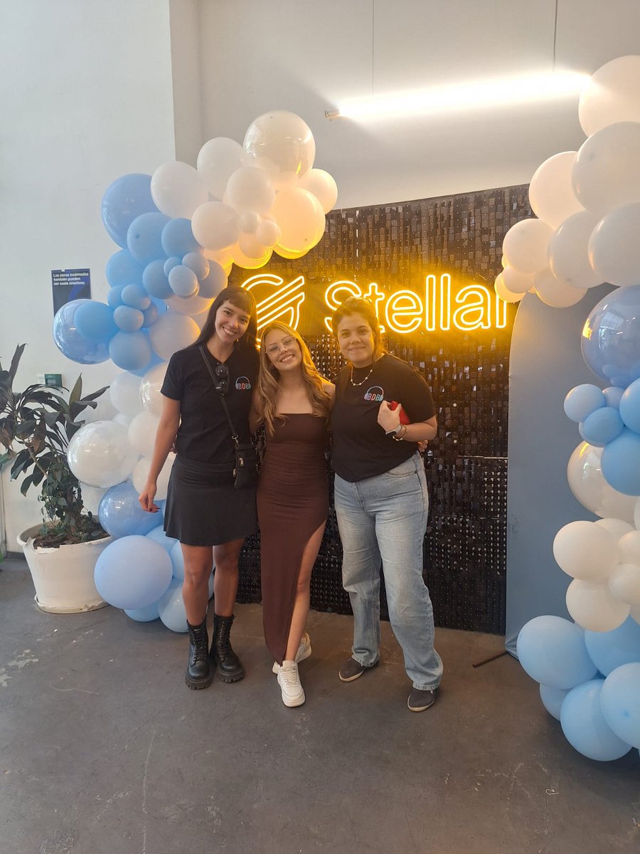 Sofía Navarro tweet media