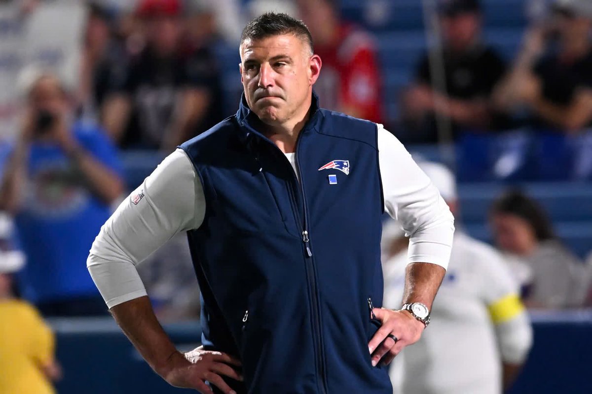Thomas_Carrieri's tweet photo. 14-3 after after two straight 4-13 seasons.

Thank you Mike Vrabel. https://t.co/JT1fTF54mN