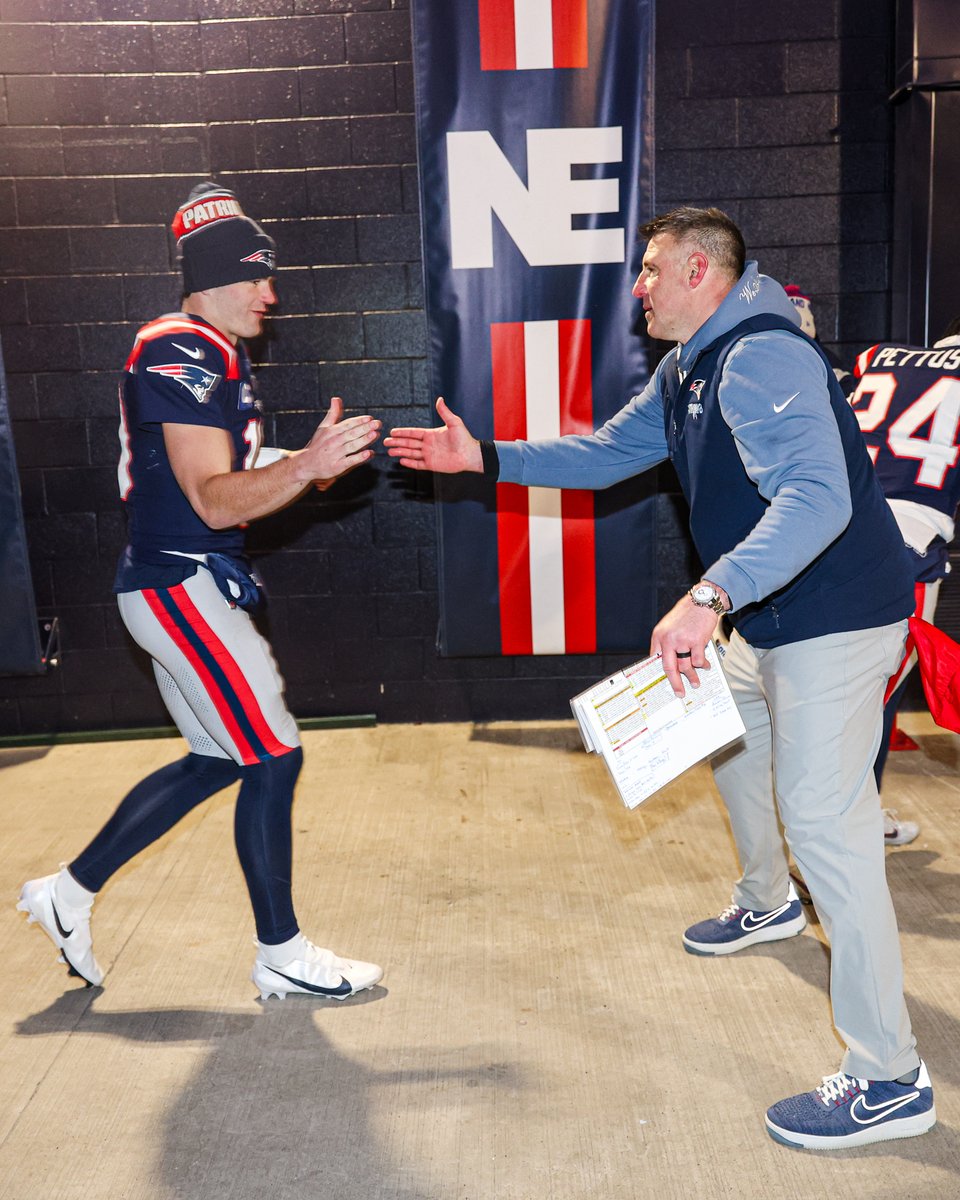 New England Patriots tweet media