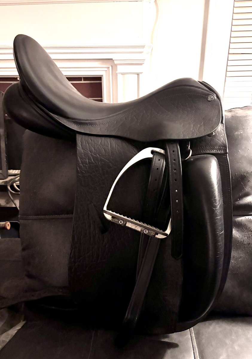 Leah Vasquez tweet media