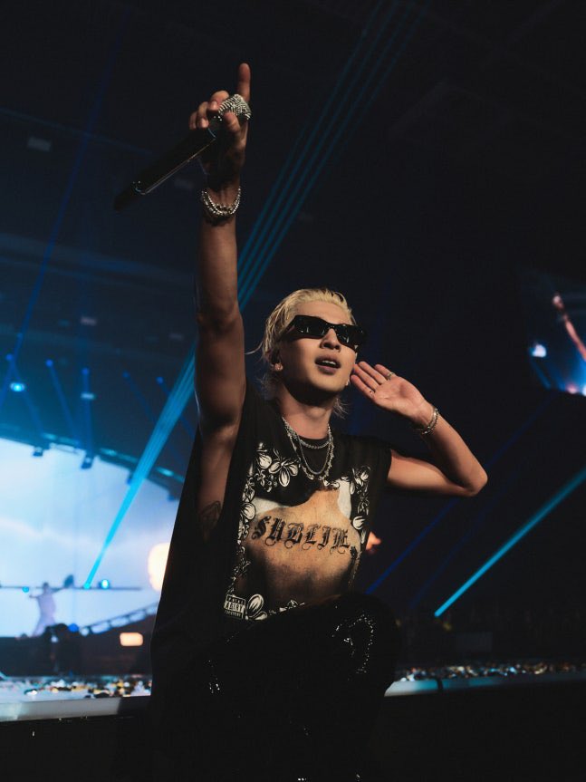 📰태양 “새해 솔로 정규 컴백, 막바지 작업 중”

“앨범 작업으로 정신 없이 바쁘다. 정규 앨범 준비 막바지 작업 중이다. 곡 수를 꽉꽉 채워서 나오려 한다”고 귀띔했다.
naver.me/5yWsQsOH

<a href="/Realtaeyang/">TAEYANG</a> #태양 #TAEYANG #동영배