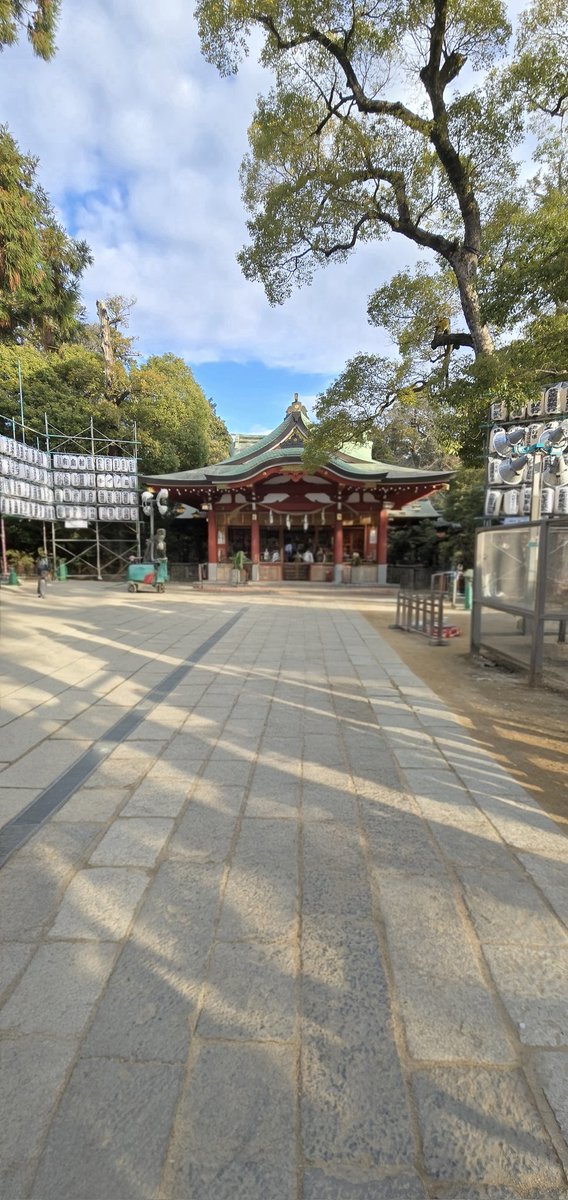 BESTofkarate's tweet photo. 謹んで新年のご挨拶を申し上げます。
旧年中は格別のご厚情を賜り、心より御礼申し上げます。
本年も皆さまのご期待にお応えできるよう、より一層努めてまいりますので、
変わらぬご支援とご愛顧を賜りますようお願い申し上げます。

#謹賀新年
#2026年
#越谷久伊豆神社 https://t.co/zsPXOAvuio