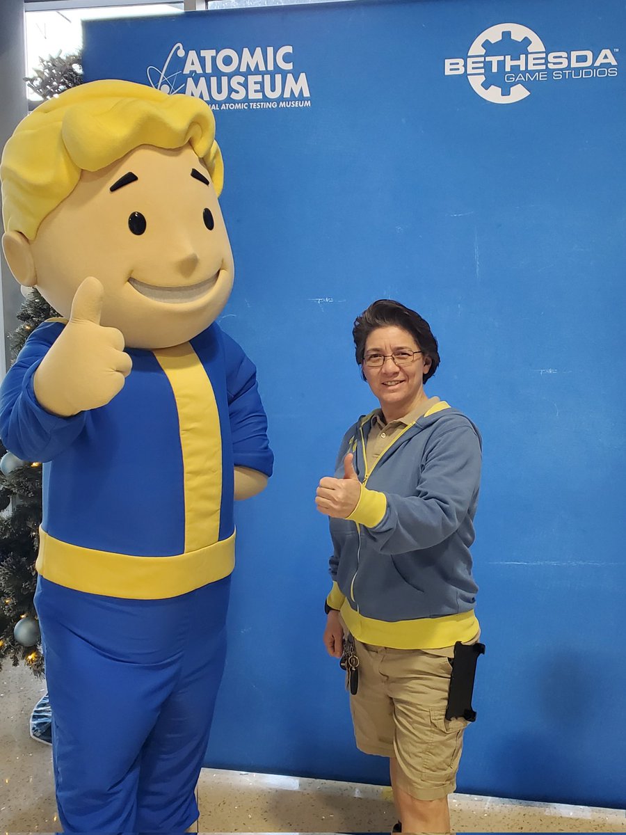 The HERMIT🧙♂️🦊☕ #HermitLife2025 tweet media