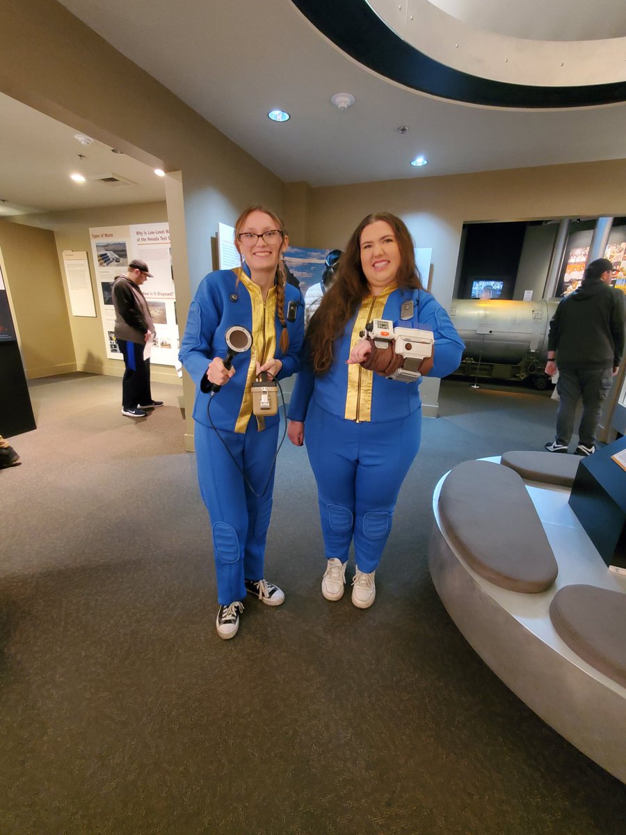 The HERMIT🧙♂️🦊☕ #HermitLife2025 tweet media