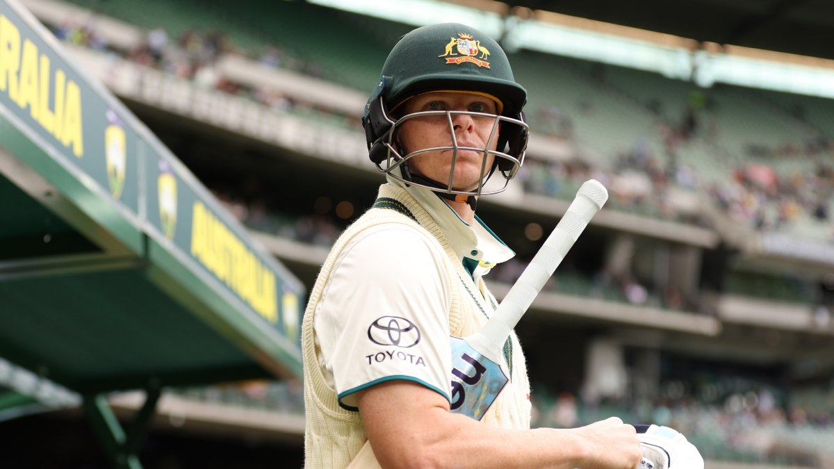 Rajiv1841's tweet photo. Joe Root is greater test batter than Steve Smith & by the time Root retires from test cricket, he will be having atleast more than 5,000 test runs than Smith!!

You talk about quality of runs, Joe Root is averaging 40+ in every single visiting country where he played 5 or more games. He has more 100s in winning cause than Steve Smith, if you talk about impact. Today some clowns can call Smith greater but history will remember Root as greatest.

Joe Root's comparison is not with Steve Smith but with Sachin Tendulkar for the greatness!!