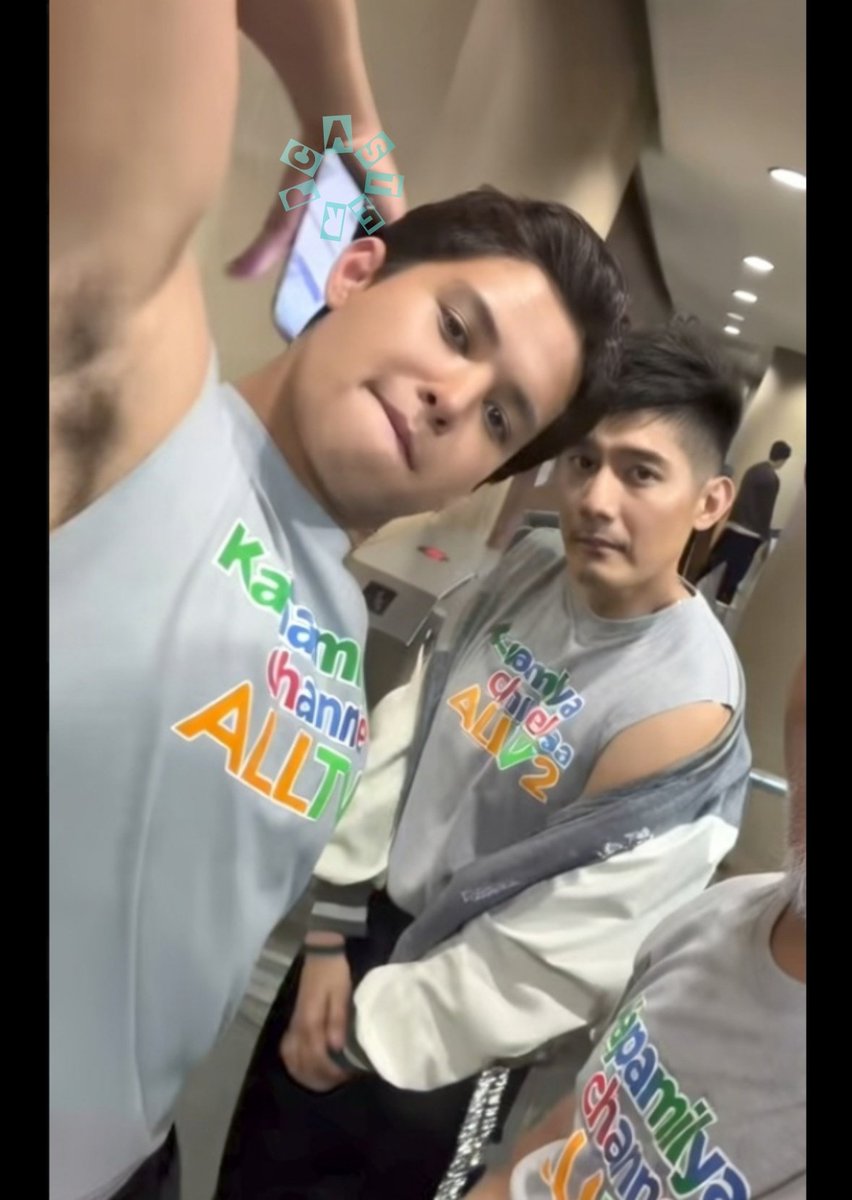 PCaster_'s tweet photo. Laban na laban yung kilikili ni Kyle dito. https://t.co/huVa2TJhCW