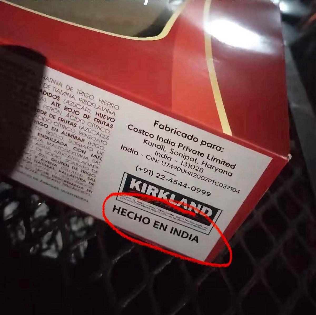 spotgabbiani's tweet image. Por error compré 300 roscas de reyes del Costco, no soy revendedor, no sabía que mi familia ya había comprado. La normal la dejo en $1600 y la especial en $2260. Si no compra no critique.