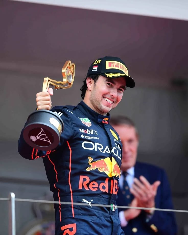 verstappenhae's tweet photo. "Ganar Mónaco es meterte a la historia del automovilismo"
— Sergio Pérez. 🇲🇽 https://t.co/AmG4rpyMCp