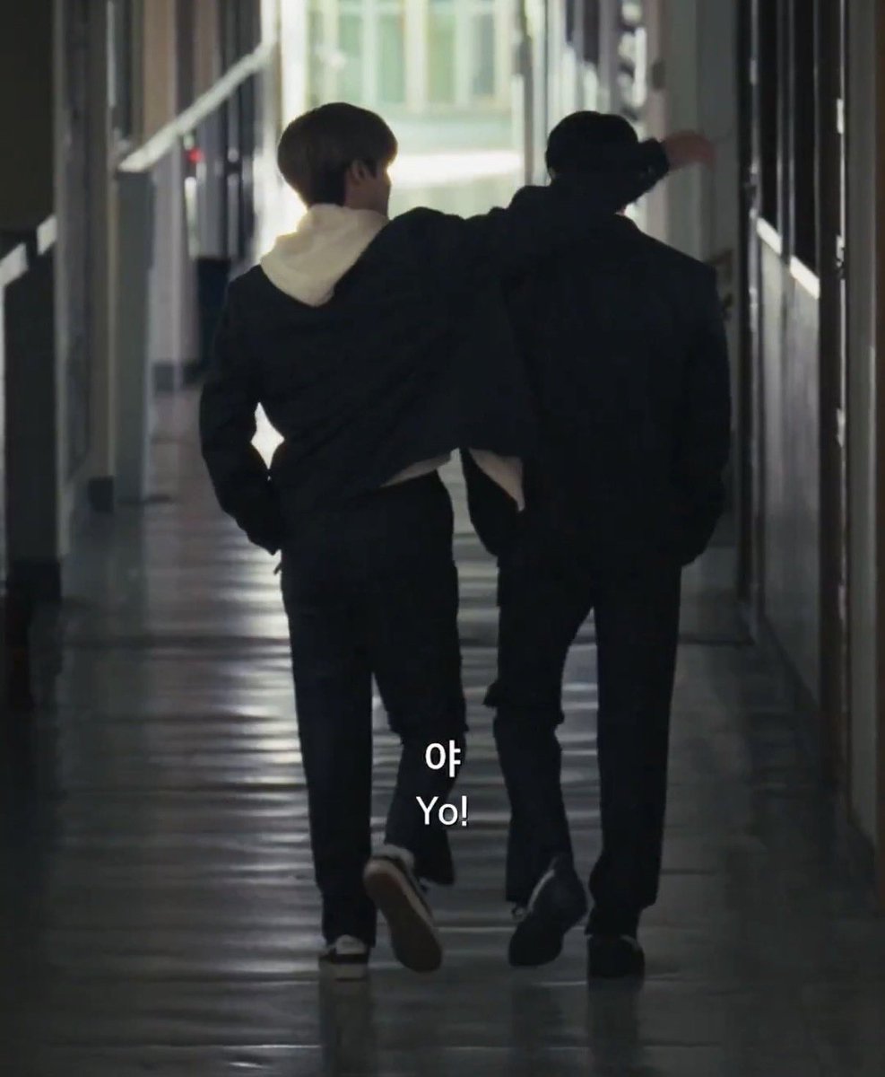 jungshasa's tweet image. then                                                  now🥹