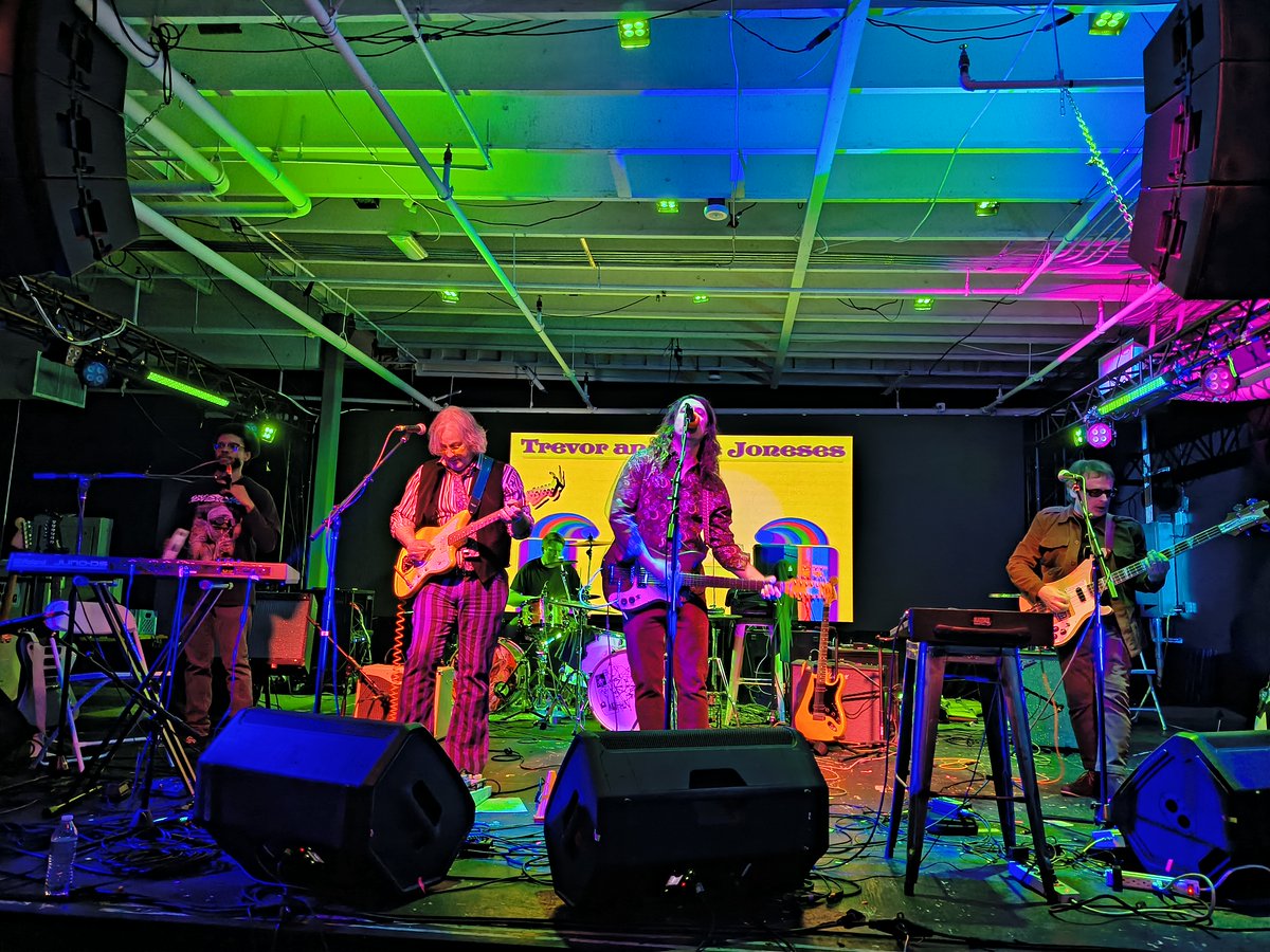 TrevorJoneses's tweet photo. From our recent show with Ariel Pink and Donnie Emerson &amp; Nancy Sophia. In addition to being a great time, it was our first show with Kendall Franklin Jr. back on percussion, who we are very pleased to have back in the band. https://t.co/lljSL8CS7Z