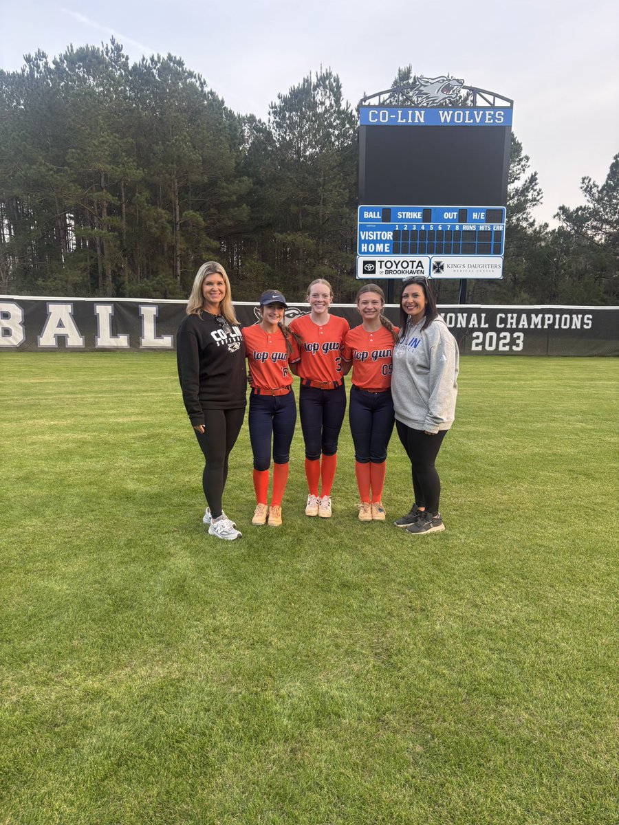 Maggie Henry tweet media