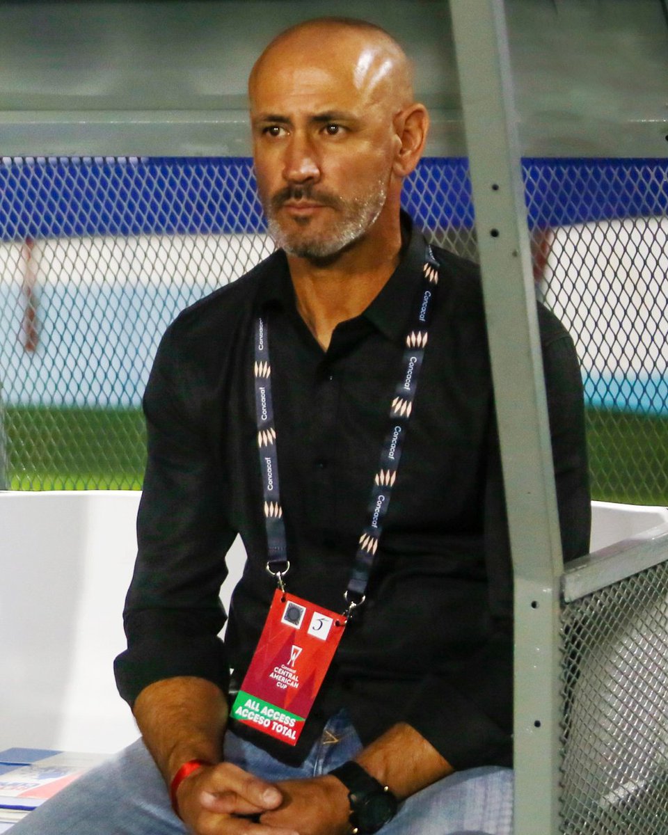 tdtvhn's tweet image. "Que no nos favorezcan, pero que no nos perjudiquen. Este formato se hizo para perjudicar a Olimpia, me lo dijo el comisionado que lo hizo. Para que el mismo no salga campeón siempre, así me lo dijo".

"Estamos luchando contra un montón de situaciones. Por eso felicito a mis…