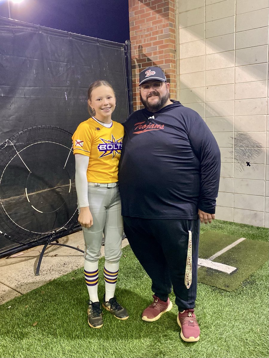 Caroline Chaney tweet media