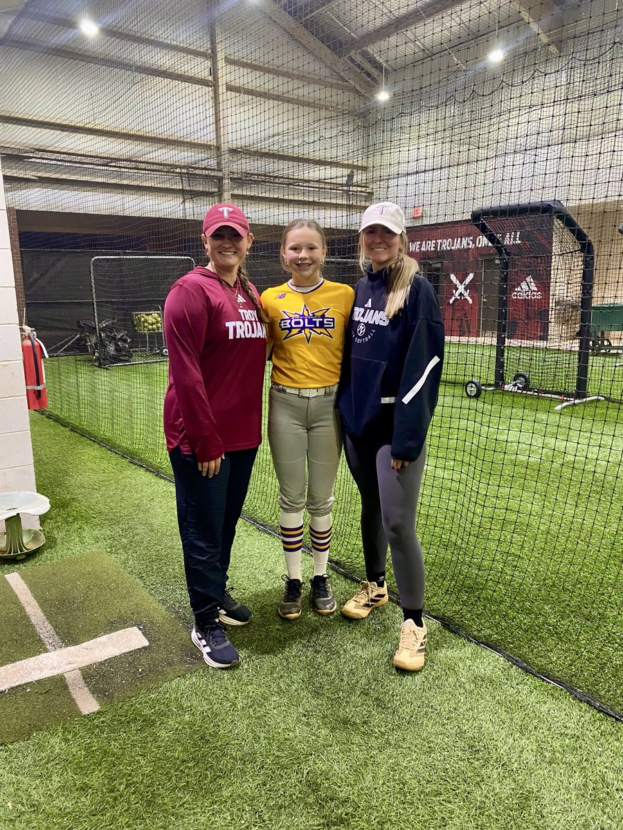 Caroline Chaney tweet media