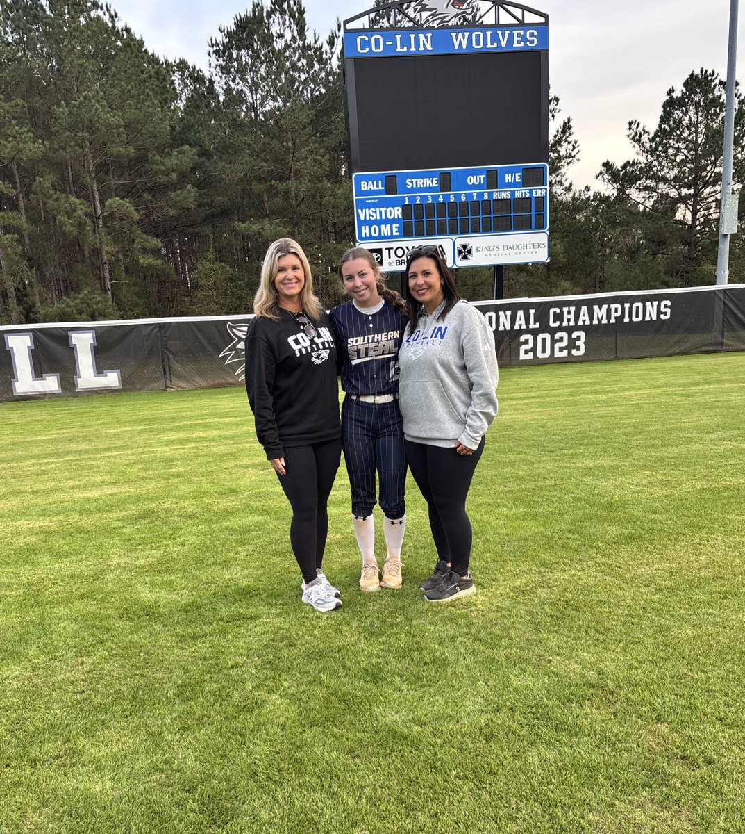 Anna Claire Cole tweet media