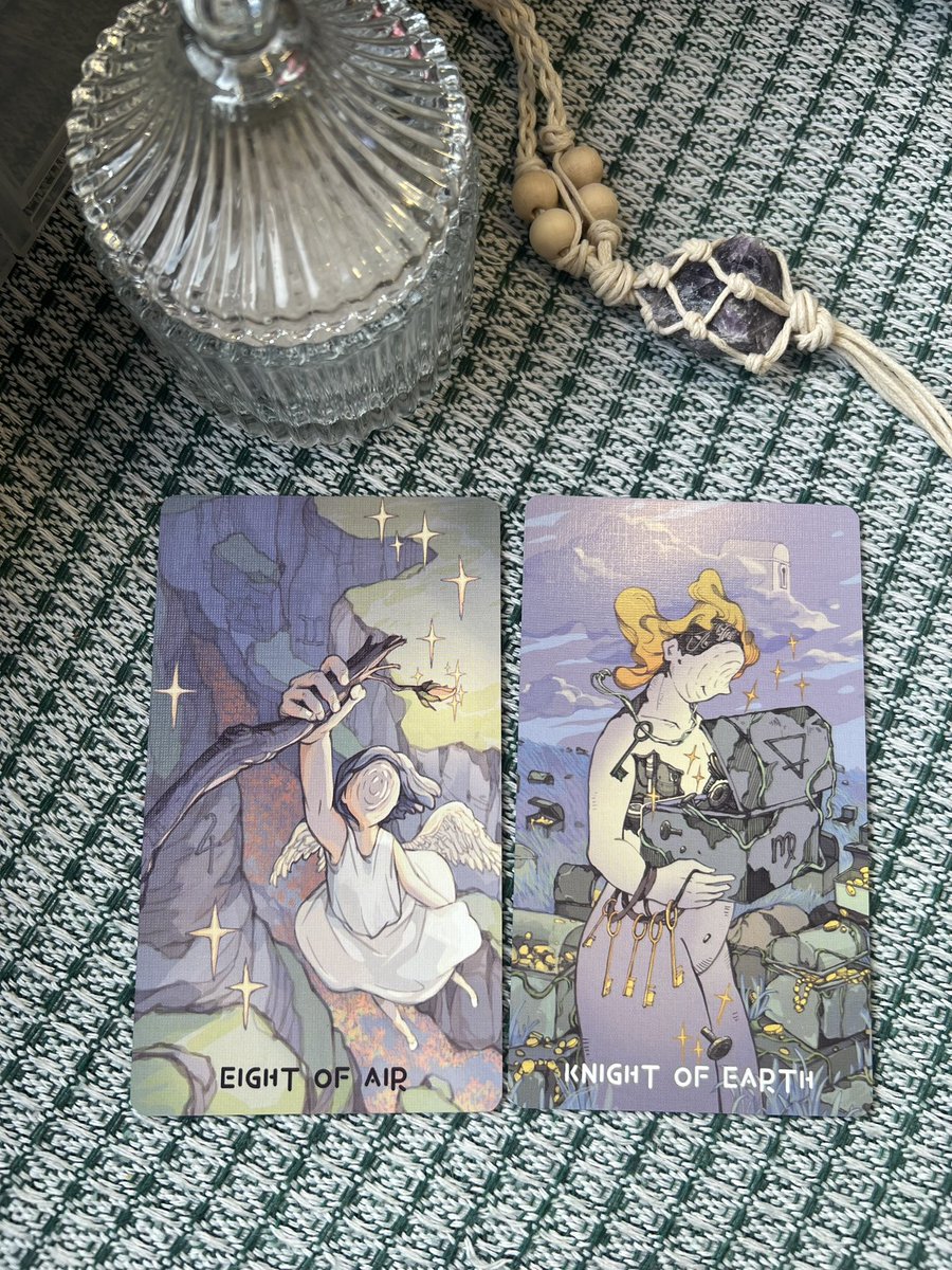 🌱 แด่ผู้ที่ผ่านมาพบเห็นข้อความนี้

ช่วงนี้คุณจะมีอารมณ์แบบ...พอแล้วจริงๆกับอะไรบางอย่าง บางคนจะทนไม่ไหวแล้วกับคนที่คุยอยู่ งานที่ทำอยู่ สถานการณ์ที่เหมือนเสียพลังแต่ไม่คืบหน้าใดๆเลย จะมีจังหวะที่คุณเลือกถอยเอง ไม่ใช่โดนทิ้ง ไม่ใช่พัง แต่เป็นความรู้สึกว่าไม่อยากฝืนต่อแล้ว