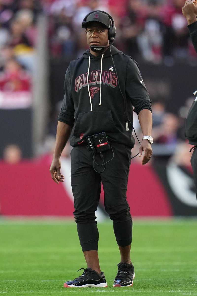 Falcons have fired head coach Raheem Morris, per <a href="/RapSheet/">Ian Rapoport</a>