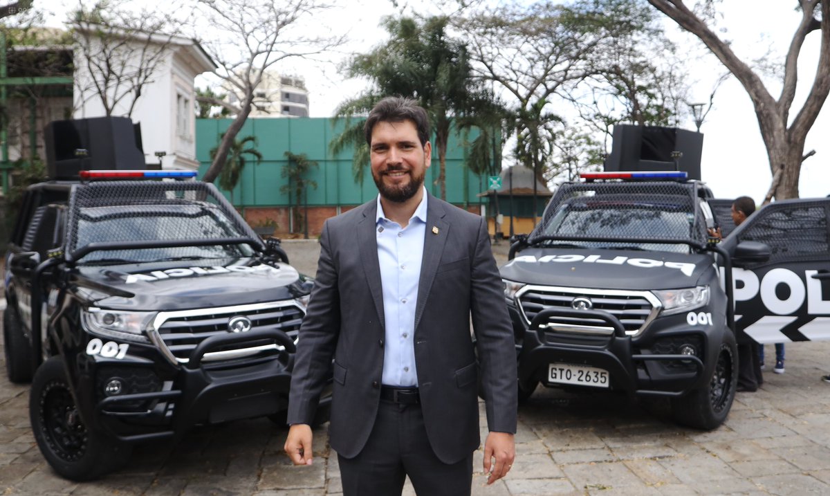 El Universo tweet media