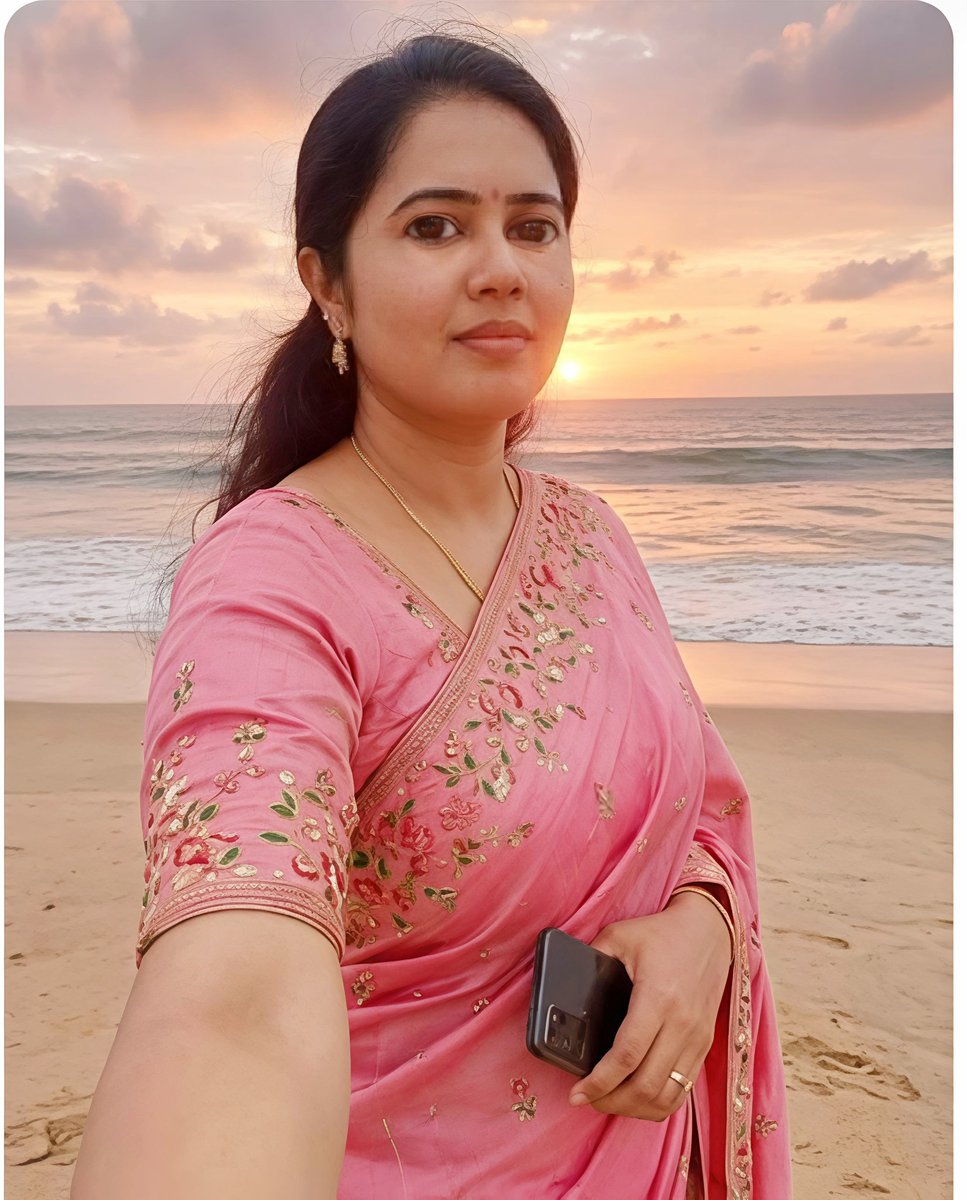 कपड़े उतार कर शरीर की भूख मिटा लेना मोहब्बत नहीं होती, वह तो बस एक पल का नशा है जो सुबह होते ही उतर जाता है। मोहब्बत तो तब साबित होती है जब स्त्री टूट रही हो और तुम उसका सहारा बनो,,,