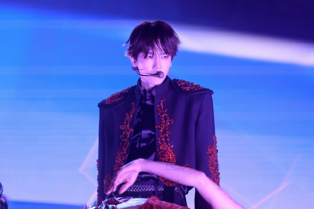 knockknock0408's tweet image. BAEKHYUN