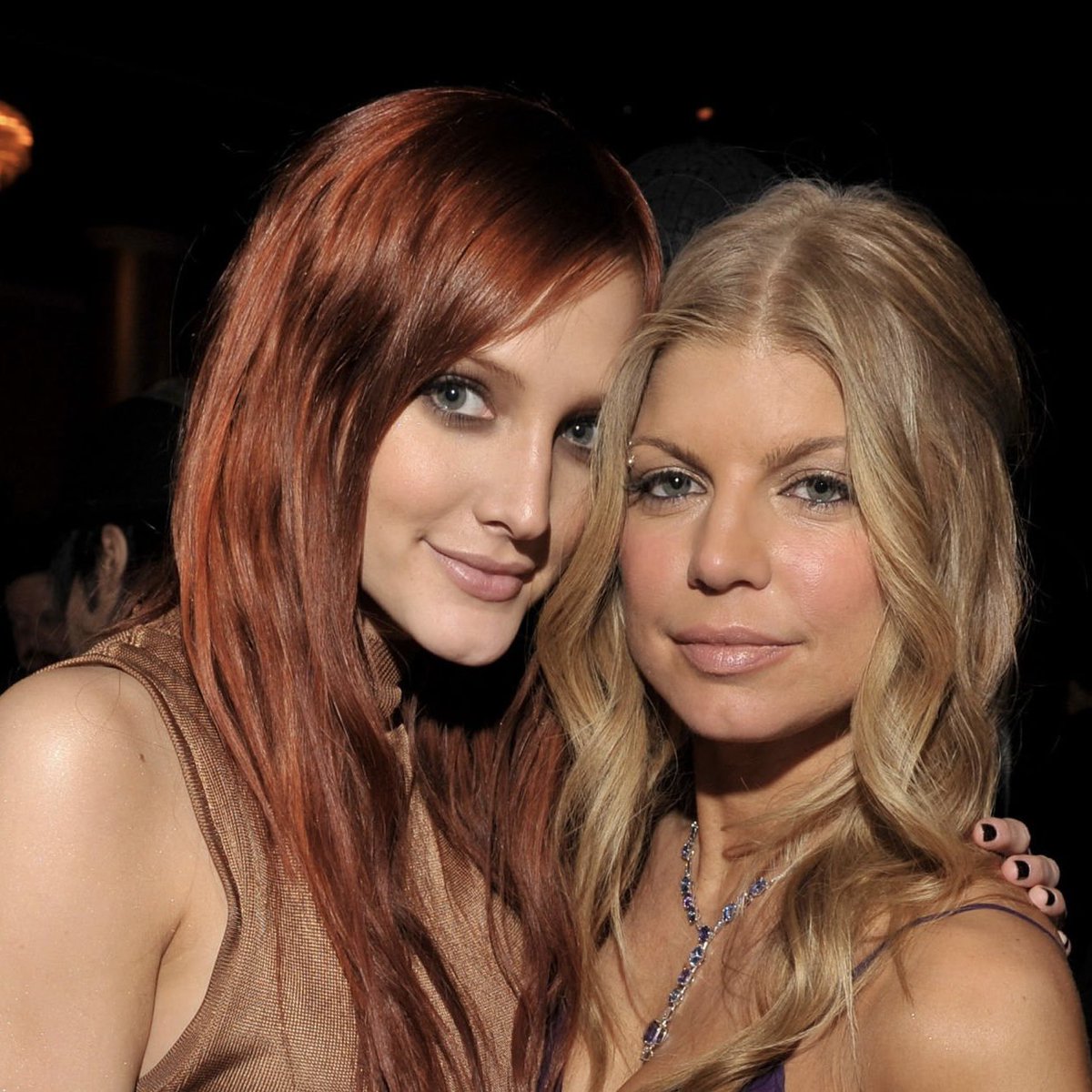 iheartfergie's tweet photo. #AshleeSimpson and #Fergie during the 2008 Clive Davis Pre-GRAMMY party at the Beverly Hilton Hotel on February 9, 2008 in #LosAngeles, #California. https://t.co/M3wk8s4SdJ