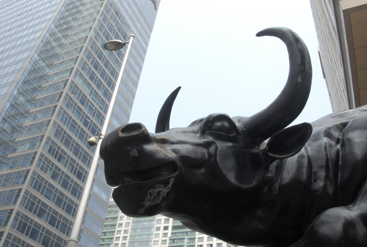 ChinaDaily's tweet photo. Analysts say slow bull run taking shape in China's A-share market, underpinned by tech advancements and institutional reforms #Ashare #economy https://t.co/aar6o3w76m https://t.co/zQl28t04AO