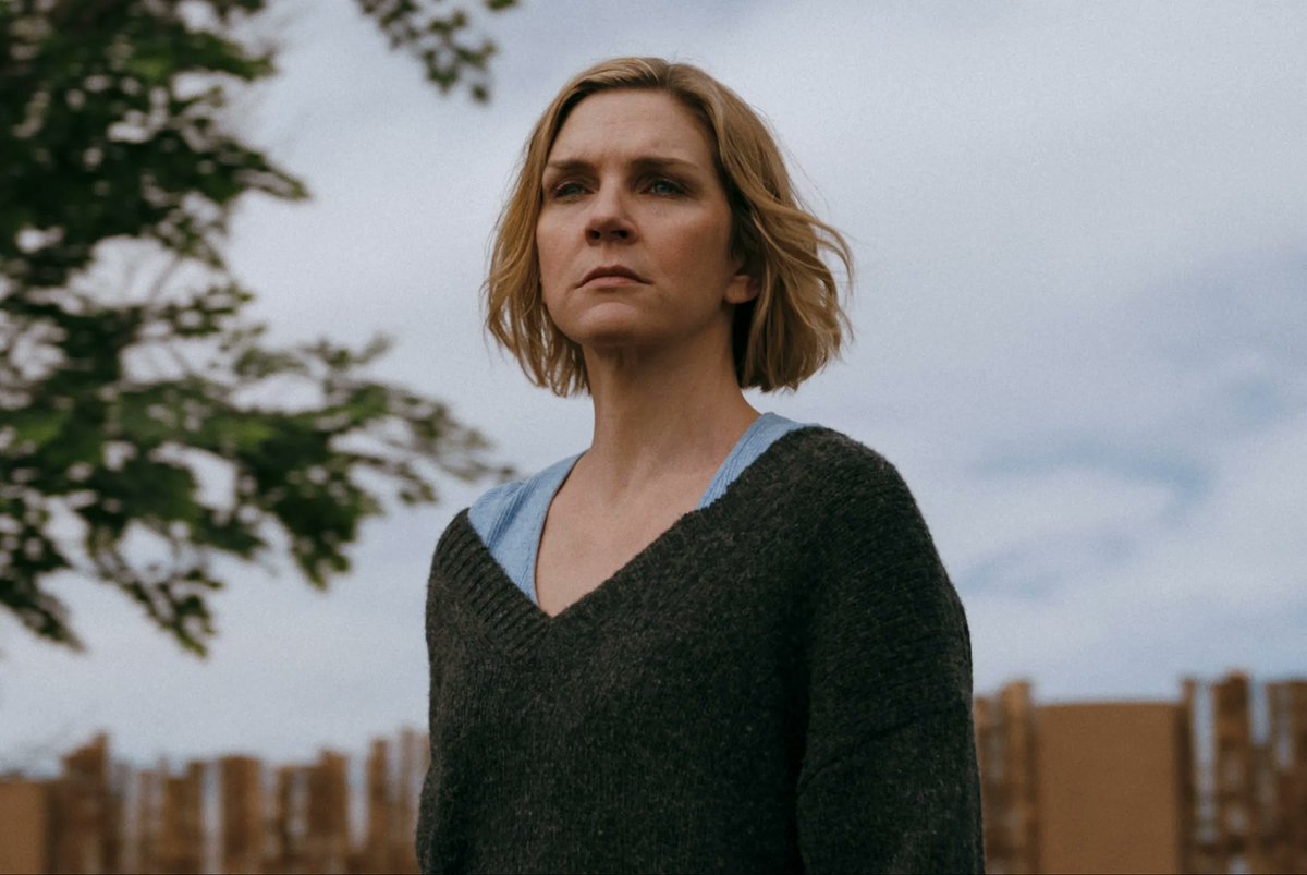 Variety's tweet photo. #CriticsChoiceAwards: Rhea Seehorn ("Pluribus") wins best actress in a drama series.

https://t.co/TayRYxdlYM https://t.co/K0cDxxZhdG
