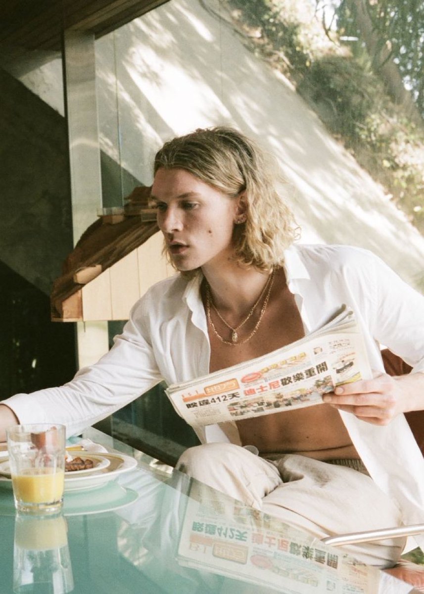 rozroan's tweet image. THE MOST ANDROGYNOUS HUMAN OF THE CENTURY