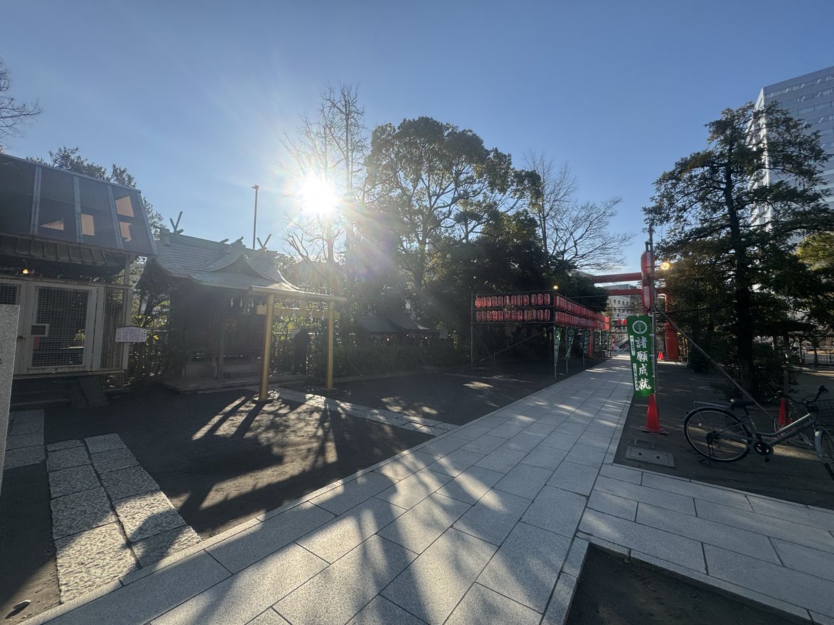 [仕事初め]
今日は参拝で新年顔合わせ
このあと新年会です