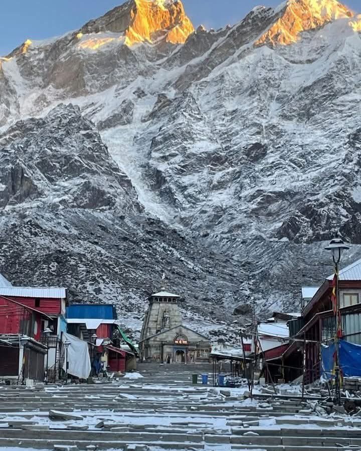 बर्फबारी के बीच श्री केदारनाथ धाम से दिव्य मंगल दर्शन ll