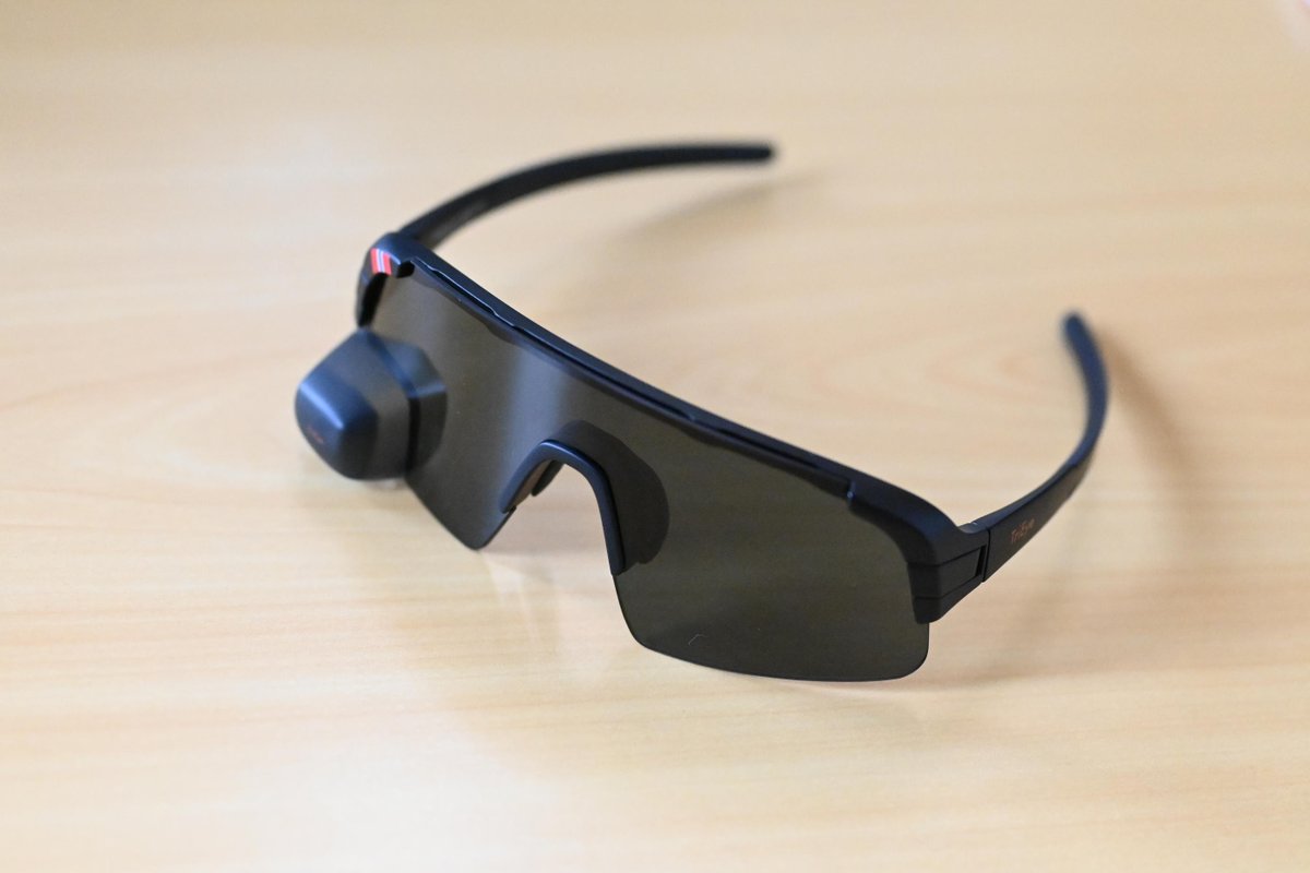 geektrade_jp's tweet image. おかげさまでTriEyeのサングラスはMサイズが欠品中。
次回入荷は今月後半を予定しています。

当社在庫は欠品中ですが、販売店様にはまだまだ在庫があるかと。せっかくなので、お近くの販売店様でぜひ実物を手にとってみてください。
#trieye #trieyeeyewear