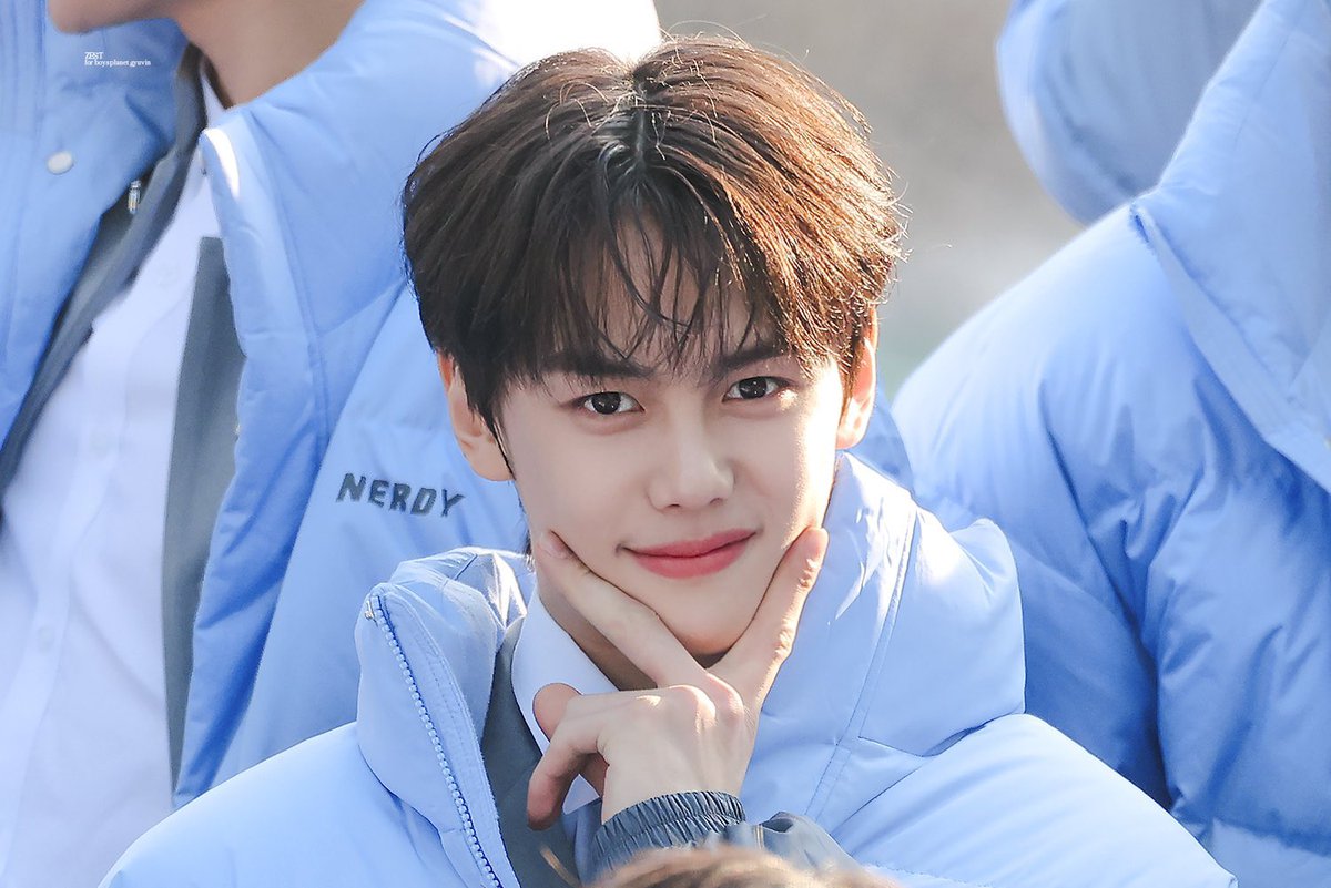 babygyuvin's tweet image. 서툴고 풋풋해서 더 소중한 스무살 규빈이 안녕 🫂