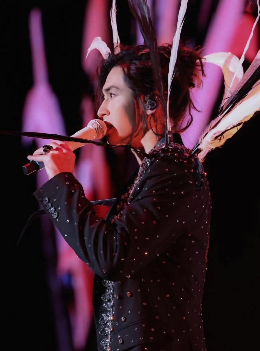 A handsome and multi-talented Chinese Superstar #张哲瀚#山河令