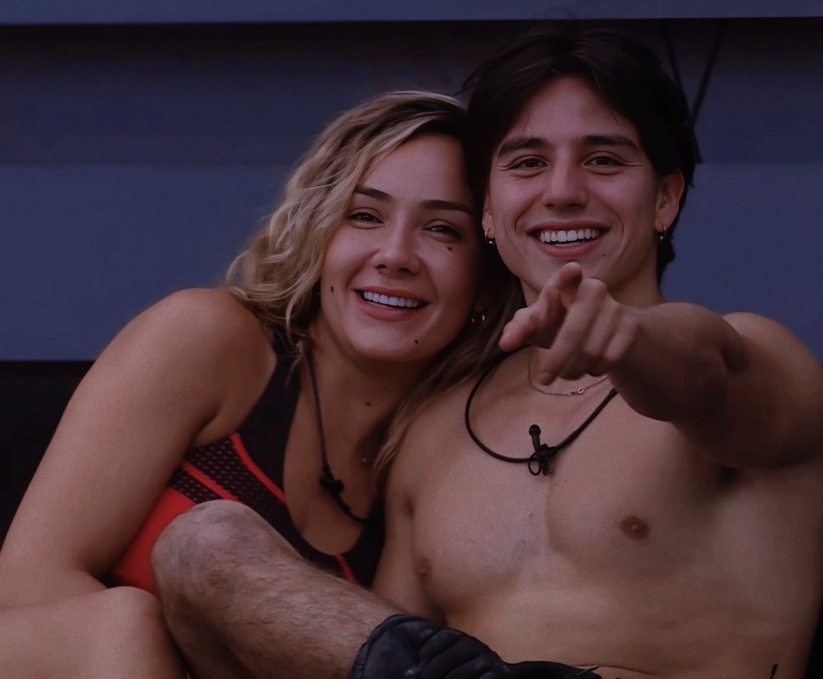 N1LEY's tweet photo. Si si, Jiménez envidioso culiao, se ven “súper raros” juntos. 

Todo porque él con la cara de papa ni juntan ni pegan JAJAJSJSJS LA TIENES ADENTRO.

 #MundosOpuestos13 https://t.co/PVOMZbPKTp