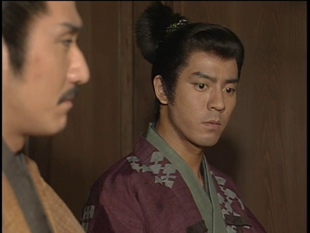 nabe1975's tweet photo. 上川隆也で見る歴史
1186年　上川隆也、壇ノ浦の戦いで捕らえられ鎌倉に送られるが帰順を断り餓死
1471年　上川隆也、幽閉先のロンドン塔で没する
1546年　上川隆也、毛利家の第13代当主となる
1600年　上川隆也、土佐国内9万8千石（後の高直しで20万2千6百石）を与えられ大名となる
1612年　上川隆也、巌流島の決闘で佐々木小次郎を破る
1615年　上川隆也、大阪夏の陣で徳川家康に肉薄するも撃退され討死
1626年　上川隆也、将軍家光の勘気を被り蟄居を命じられる
1638年　上川隆也、島原の乱で原城落城時に討ち取られる
1703年　上川隆也、主君上川隆也の遺恨を晴らすべく四十七士を率いて吉良邸に討ち入る。討ち入り後、四十七士のうち上川隆也は密命を受け一行を離れる
1776年　上川隆也、エレキテルを披露する
1867年　上川隆也、京都の近江屋で上川隆也と共に暗殺される
1869年　上川隆也、箱館戦争で戦死
1948年　上川隆也、八つ墓村の事件を解決する