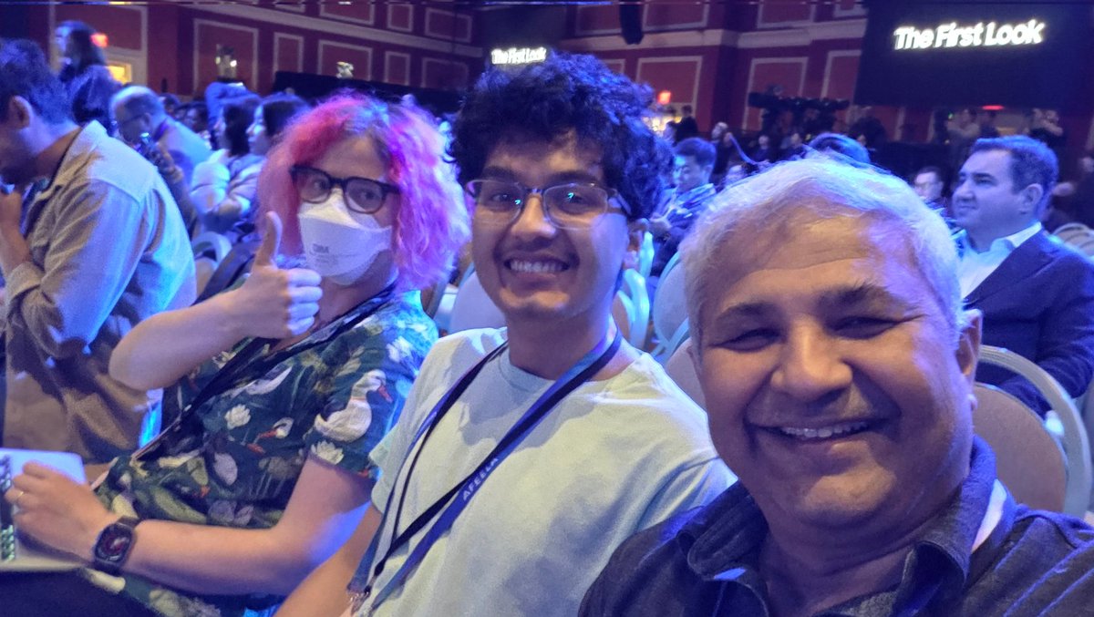 MyTechMusings's tweet image. At the @Samsung  #1stlook #CES #keynote.. with @PunarvasuSangam 

#CES26 #ces2026
