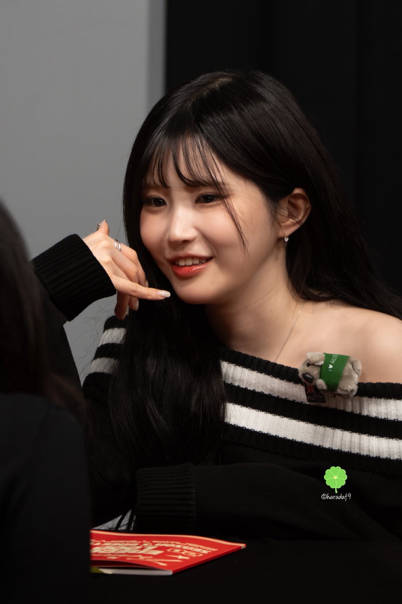 260103 fromis_9 fromm store fan sign 🤙 #fromis_9 #hayoung