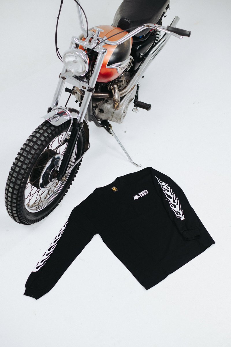 Fresh from the darkness ‼️
Let’s check and see, our material heavy weight cotton with good quality from good drunk people watching, no guarantee, but make you definitely cool‼️

Code : Ls Lg Api HTM 25
Price : Rp 355.000

Let’s support your local builder ‼️